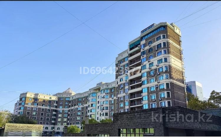 4-комнатная квартира, 147.1 м², 6/12 этаж, мкр Самал-2, Мендикулова 105