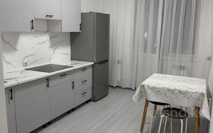 1-бөлмелі пәтер · 37 м² · 4/12 қабат, Бейбарыс султан 12, бағасы: 200 000 ₸ в Астане, Сарыарка р-н — фото 3