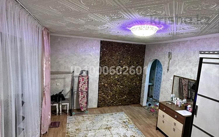 1-бөлмелі пәтер · 38 м², 19 линия 8, бағасы: 6.5 млн ₸ в Семее — фото 2