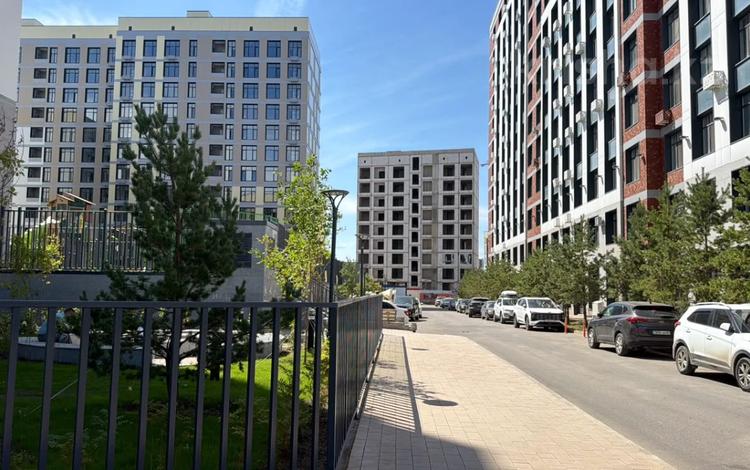 3-комнатная квартира · 93.5 м² · 10/12 этаж, По ул. Ханов Керея и Жанибека, напротив Президентского парка за ~ 66.5 млн ₸ в Астане, Есильский р-н — фото 12