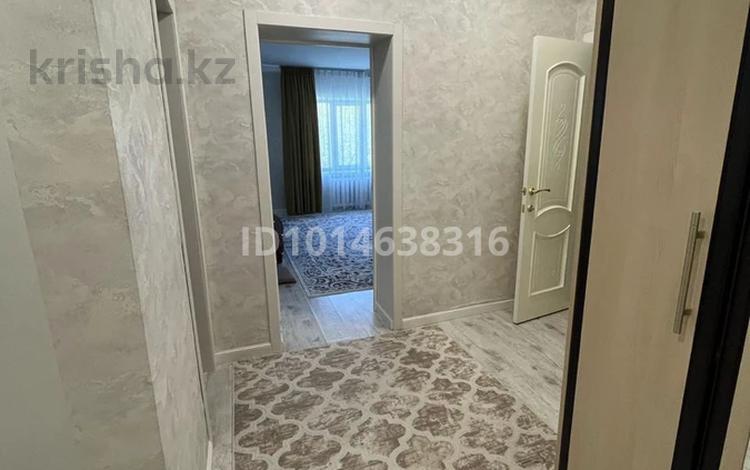 1-комнатная квартира · 54 м² · 3/9 этаж, Кайсенова 12 за 280 000 ₸ в Усть-Каменогорске — фото 2