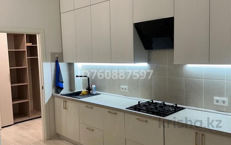 2-бөлмелі пәтер · 64 м² · 2/7 қабат, Алтын орда ш/а., Тауелсиздик 18а, бағасы: 270 000 ₸ в Актобе, мкр. Алтын орда — фото 5