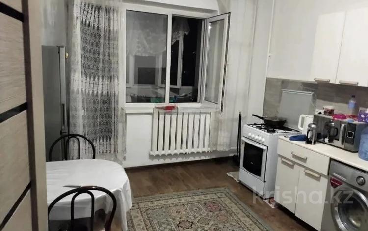 1-комнатная квартира · 40 м² · 2/5 этаж, мкр Аксай-3 за 25.5 млн ₸ в Алматы, Ауэзовский р-н — фото 5