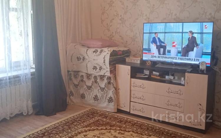 2-бөлмелі пәтер · 52 м² · 1/5 қабат, 2 ш/а., рыскулова, бағасы: 14 млн ₸ в Актобе, мкр 8 — фото 3