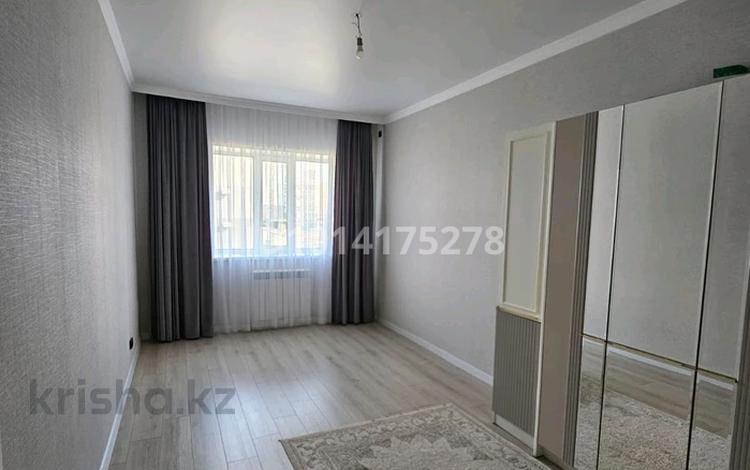 2-бөлмелі пәтер · 65 м² · 2/5 қабат, Алтын орда ш/а. 7г, бағасы: 32 млн ₸ в Актобе, мкр. Алтын орда — фото 2