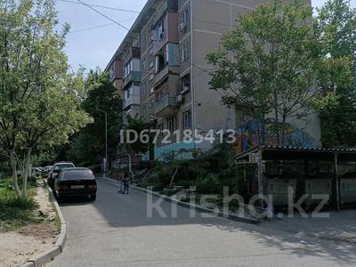 1-бөлмелі пәтер · 13 м² · 3/5 қабат, Елшібек батыр 114 — Енбекшинский РОВД, бағасы: 5.5 млн ₸ в Шымкенте