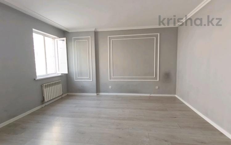2-комнатная квартира · 55.7 м² · 2/11 этаж, Роза Багланова 3 за 27 млн ₸ в Астане, Нура р-н — фото 2