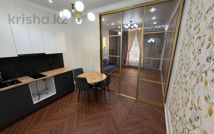 1-комнатная квартира · 34 м² · 2/12 этаж, мкр Акбулак, Момышулы — Момышулы за 250 000 ₸ в Алматы, Алатауский р-н — фото 2