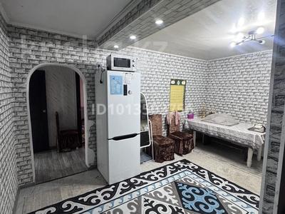 Отдельный дом · 3 комнаты · 80 м² · 6 сот., Бәйтерек 757 — Кәусар магазин көшесі за 25 млн ₸ в Аскара Токпанова (Казцик)