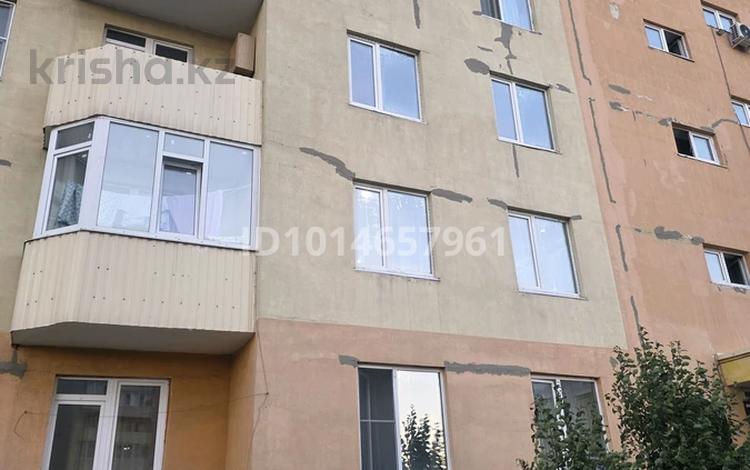 2-комнатная квартира · 56.1 м² · 3/9 этаж, Есенберлин 23 за 23.6 млн ₸ в Усть-Каменогорске — фото 2