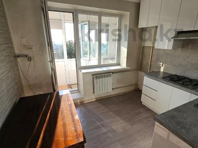 2-бөлмелі пәтер · 54 м² · 7/9 қабат, Мамыр-7 ш/а. — СРОЧНАЯ ПРОДАЖА, бағасы: 38.5 млн ₸ в Алматы, Ауэзовский р-н