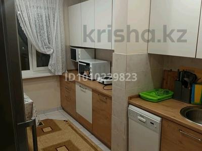 3-комнатная квартира · 56 м² · 4/5 этаж, Ломова 169 — Камзина за 15 000 〒 в Павлодаре