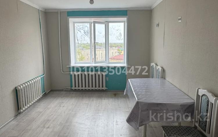 2-бөлмелі пәтер · 48.8 м² · 6/9 қабат, Назарбаев 148/1 — Университет Махамбет (пединститут), бағасы: 10 млн ₸ в Уральске — фото 2