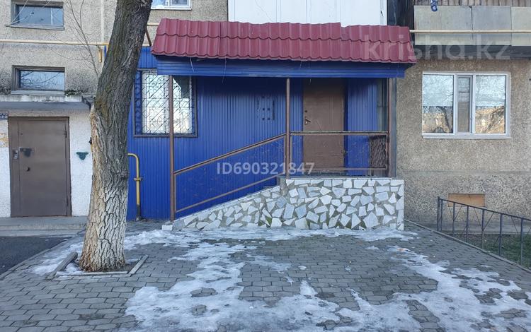 Магазины и бутики • 62 м² за 16 млн 〒 в Талдыкоргане, мкр Самал — фото 2