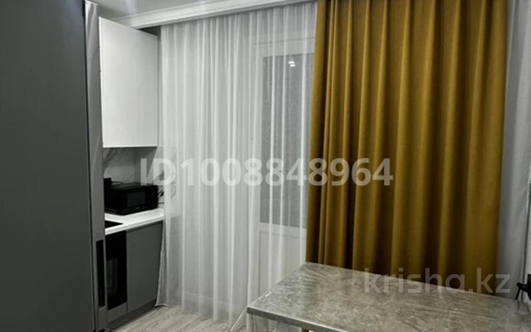 1-комнатная квартира · 35 м² · 2/9 этаж, E 511 40 за 200 000 〒 в Астане, Есильский р-н — фото 2