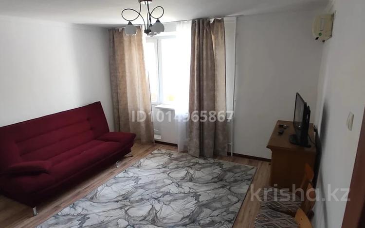 2-комнатная квартира · 43 м² · 2/5 этаж, мкр Центральный, Махамбета Утемисов 114Б — Драм. театр за 18 млн ₸ в Атырау — фото 2
