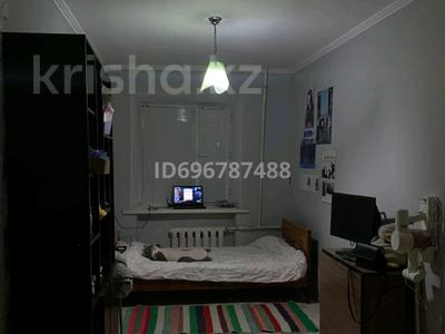 3-комнатная квартира · 60 м² · 1/5 этаж, Майкудук 58 — Кузембаева за 15 млн ₸ в Караганде, Алихана Бокейханова р-н