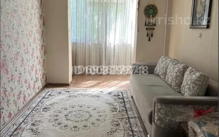 2-бөлмелі пәтер · 57 м² · 1/5 қабат, 4 Мкрн 4 дом, бағасы: 160 000 ₸ в Аксае — фото 2