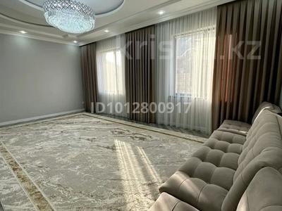 3-комнатная квартира · 92 м² · 8/10 этаж, Базовая 2/7 — проспект каныша сатпаева за 30 000 ₸ в Усть-Каменогорске