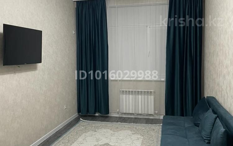 1-комнатная квартира · 43 м² · 1/5 этаж, мкр Самал, Мкрн Самал 15 за 180 000 ₸ в Атырау — фото 2