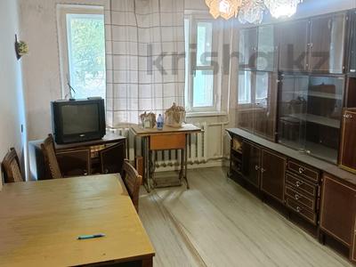 2-бөлмелі пәтер · 43 м² · 1/5 қабат, 4 мкр 27 — 1 этаж, бағасы: 5.2 млн ₸ в Степногорске