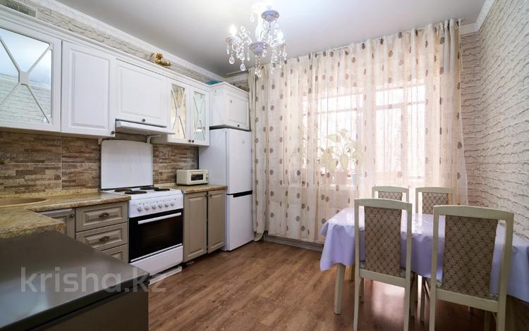 2-комнатная квартира · 56.8 м² · 6/8 этаж, Нажимеденова 37 за 27 млн ₸ в Астане, Сарайшык р-н — фото 2