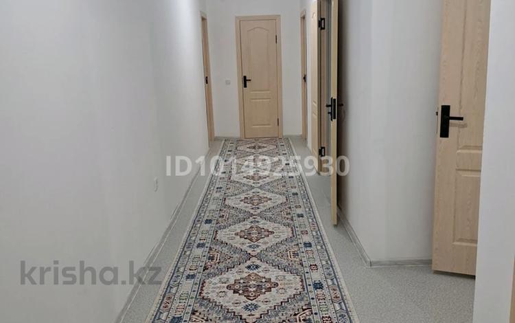 3-комнатная квартира · 73 м² · 4/5 этаж, 182В 16 за 150 000 ₸ в  — фото 2