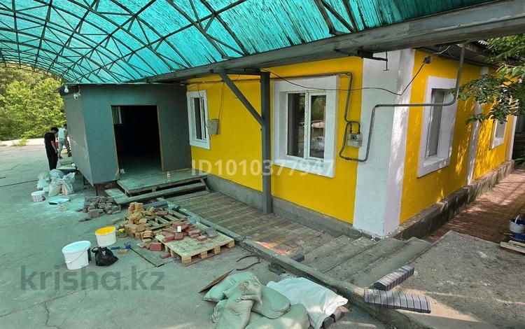 Отдельный дом · 6 комнат · 160 м² · 9.2 сот., Орджоникидзе за 64.5 млн 〒 в Алматы, Турксибский р-н — фото 50