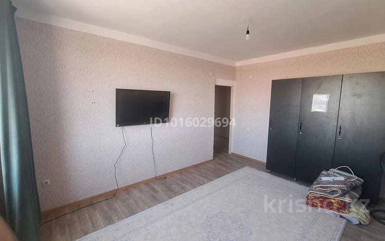 3-комнатная квартира · 75 м² · 6/9 этаж, 36 1/1 за 100 000 ₸ в Туркестане — фото 2