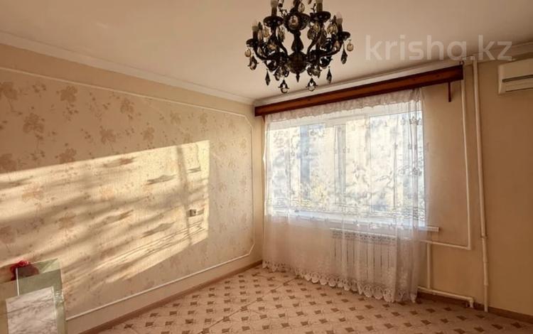 3-комнатная квартира · 69 м² · 3/10 этаж, мкр 8, Алии Молдагуловой за 165 000 ₸ в Актобе — фото 9