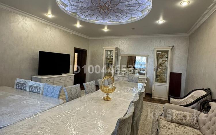 Дом · 5 комнат · 300 м², Переулок Сауранбаева 5 за 65 000 〒 в Таразе — фото 15