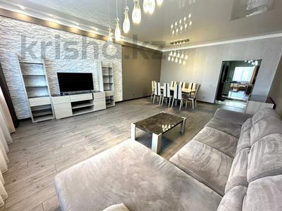 Аренда квартир в Алматы: 3-комнатная квартира · 130 м² · 14/19 этаж, Аль-Фараби за 1 млн 〒 3-комнатная квартира · 130 м² · 14/19 этаж, Аль-Фараби за 1 млн 〒 в Алматы, Бостандыкский р-н