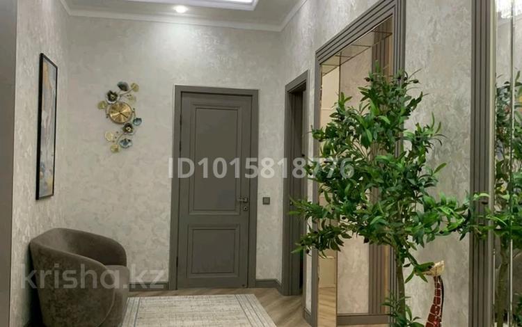 3-бөлмелі пәтер · 126 м² · 7/10 қабат, 19-ш/а. 33 — Остановка, жолга, кошеге карап тур, бағасы: 56.5 млн ₸ в Актау, 19-й мкр — фото 2
