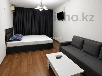 1-комнатная квартира · 38 м² · 3/5 этаж, Площадь. Әйтеке би за 13 000 ₸ в 