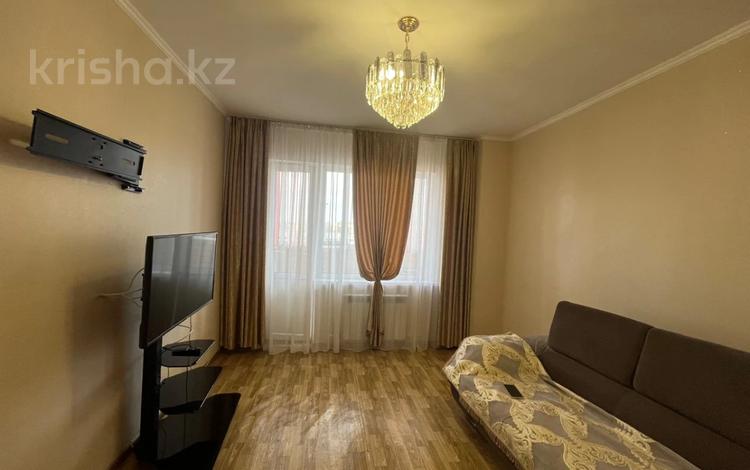 2-комнатная квартира · 65 м² · 11/16 этаж, мкр Юго-Восток, Мкр Юго-Восток, пр. ШАХТЕРОВ 60 — Пр. Шахтеров 60 за 25.8 млн ₸ в Караганде, Казыбек би р-н — фото 2