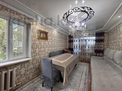 3-бөлмелі пәтер · 62 м² · 2/5 қабат, Майкудук, 14й микрорайон, бағасы: 14 млн ₸ в Караганде, Алихана Бокейханова р-н