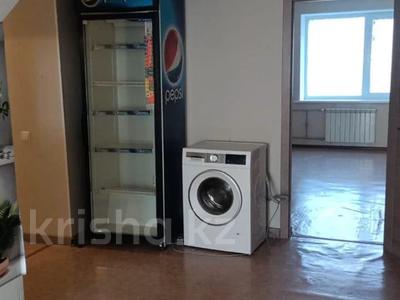 3-комнатная квартира · 88 м² · 1/10 этаж, 12 мкр 45 за 29.5 млн 〒 в Актобе