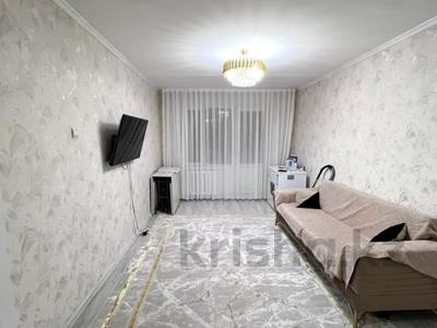 2-бөлмелі пәтер · 46 м² · 2/5 қабат, Самал 38, бағасы: 17.7 млн ₸ в Талдыкоргане, мкр Самал