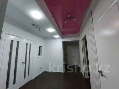 3-бөлмелі пәтер · 93 м² · 4/5 қабат, мкр Астана 23 — Магазин Корзинка.., бағасы: 26.5 млн ₸ в Таразе