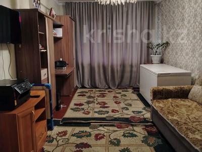 3-комнатная квартира · 60 м² · 1/5 этаж, Бажова 333 за 15.4 млн 〒 в Усть-Каменогорске