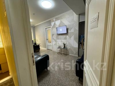 Офисы, кабинеты и рабочие места, студии · 48 м² за 330 000 〒 в Актау, 16-й мкр 