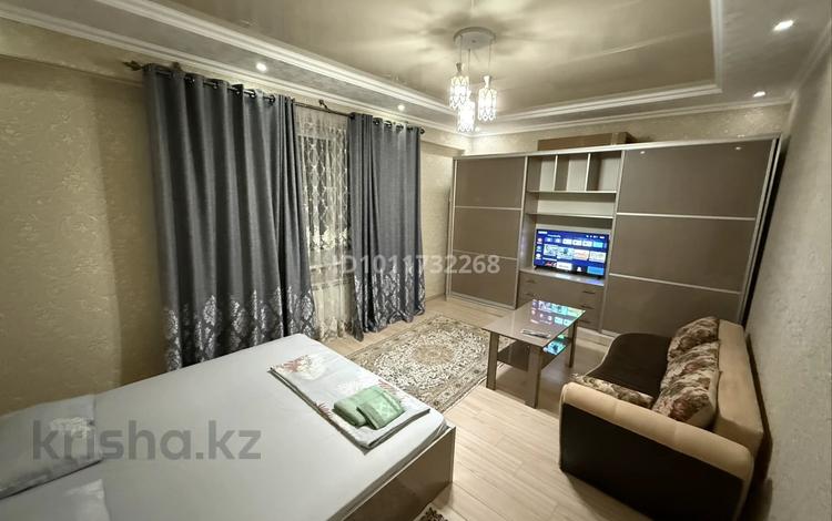 1-комнатная квартира · 60 м² · 6/12 этаж, Кунаева 35 за 20 000 ₸ в Шымкенте, Абайский р-н — фото 2