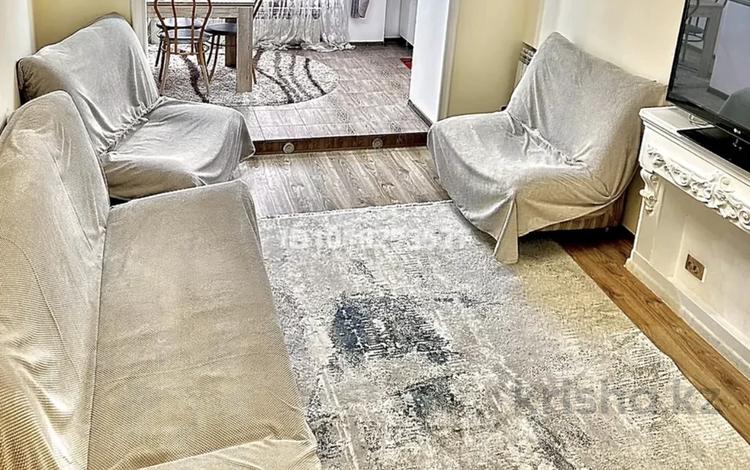 3-комнатная квартира · 70 м² · 4/4 этаж, Пр-т Момышулы 9 — Пр-т Момышулы пр-т Тауке хана за 250 000 ₸ в Шымкенте, Аль-Фарабийский р-н — фото 2