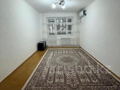 2-комнатная квартира · 49 м² · 1/5 этаж, мкр 4 за 15.5 млн 〒 в Уральске