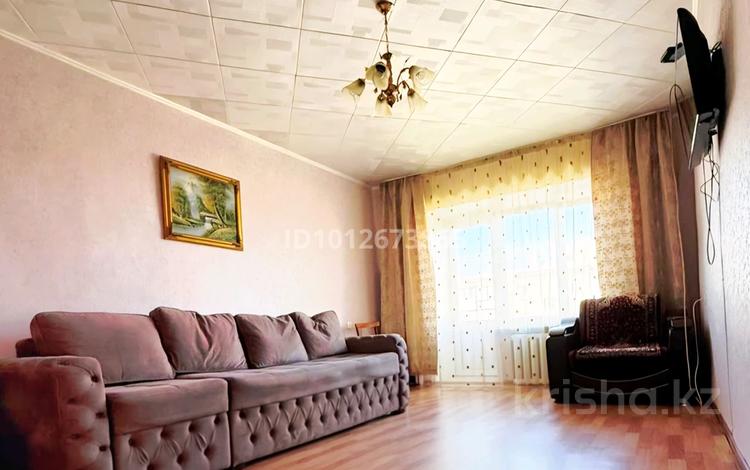 3-бөлмелі пәтер · 60 м² · 4/5 қабат, Абая Кунанбаева 14 — Торговый дом ПЛАЗА, бағасы: 35 000 ₸ в Бурабае — фото 2