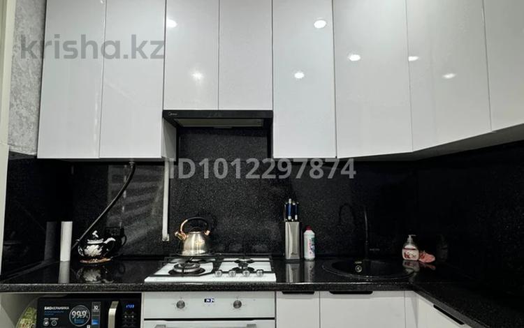 2-комнатная квартира · 44.3 м² · 1/5 этаж, Ивана Ларина 7 за 14 млн ₸ в Уральске — фото 16