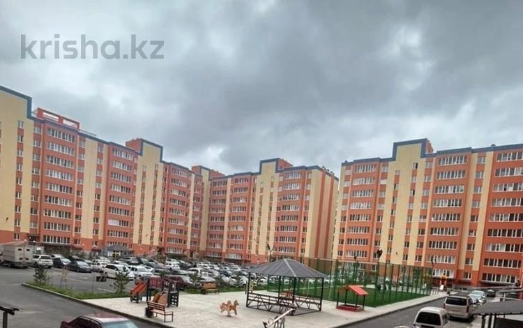 1-комнатная квартира, 42 м², 2/10 этаж помесячно, Болекпаева 22 — №86-№74школы- Жургенова- Байтурсынова- Жумабаева- Азербаева