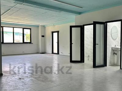 Еркін, кеңселер, дүкендер мен бутиктер, қоғамдық тамақтану орны, сұлулық салондары, фитнес және спорт, медорталықтар мен дәріханалар, білім орталықтары, ойын-сауық, конференц-залдар, кабинеттер және жұмыс орындары, студиялар · 750 м², бағасы: 6 млн ₸ в Алматы, Ауэзовский р-н