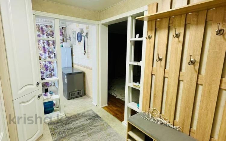 3-комнатная квартира · 63.6 м² · 2/5 этаж, мкр Юго-Восток, Язева 11 за 20.5 млн ₸ в Караганде, Казыбек би р-н — фото 2