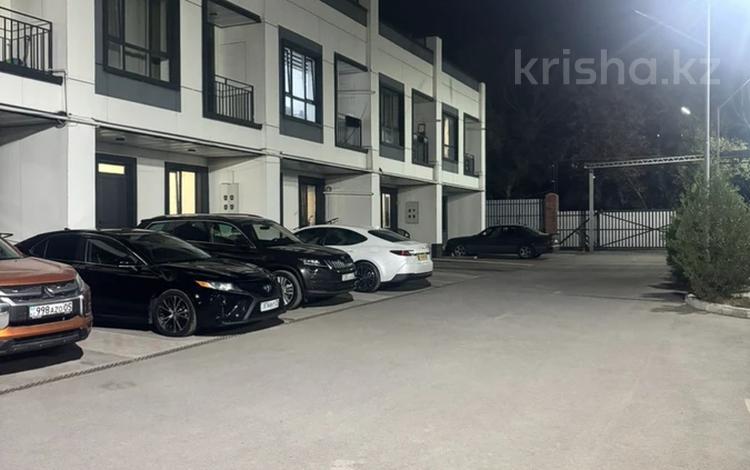 3-комнатная квартира · 58 м² · 1/3 этаж, Ракышева 14 за 250 000 ₸ в  — фото 2
